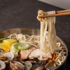 맛수러움 바지락이 잔뜩 들어간 바지락칼국수 1인분 리뷰후기