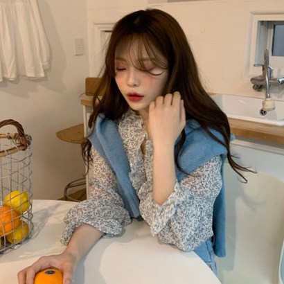 코코블랑 벨레나 나염 프릴 블라우스 리뷰후기