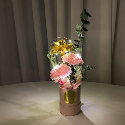 어버이날 카네이션 금카네이션 선물 금꽃 기념일 생신 생일 여자친구 엄마선물 장모님선물