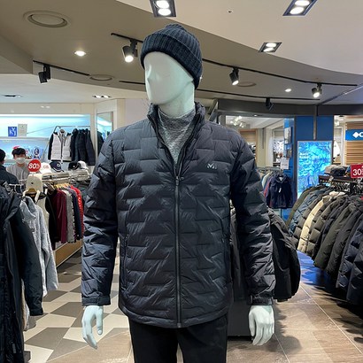 밀레 F/W 남성 너무 좋은 퀄티리에 핫한 튜브 타입 디자인으로 멋스러움을 강조한 구스 경량 다운