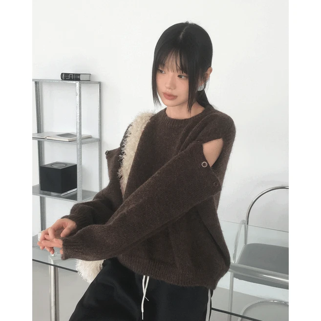 [울20] 시앙 어깨 트임 버튼 니트