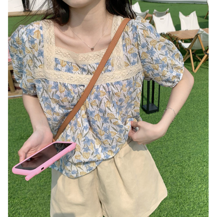 에이프릴랩스 꽃나염 레이스 스퀘어넥 퍼프 슬리브 셔츠 블라우스