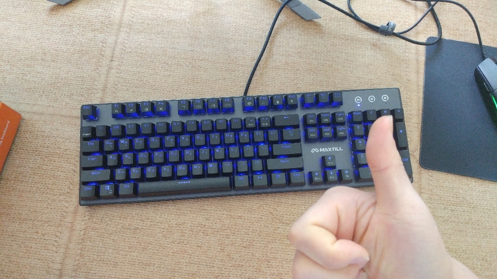 AXTI TRON 610K V2 축교환 방진축