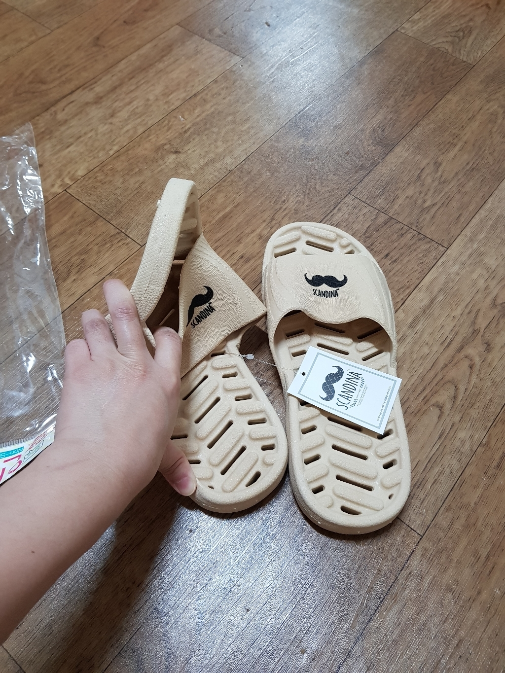 [샤바스]스칸디나 안전 슬래쉬욕실화 _수염