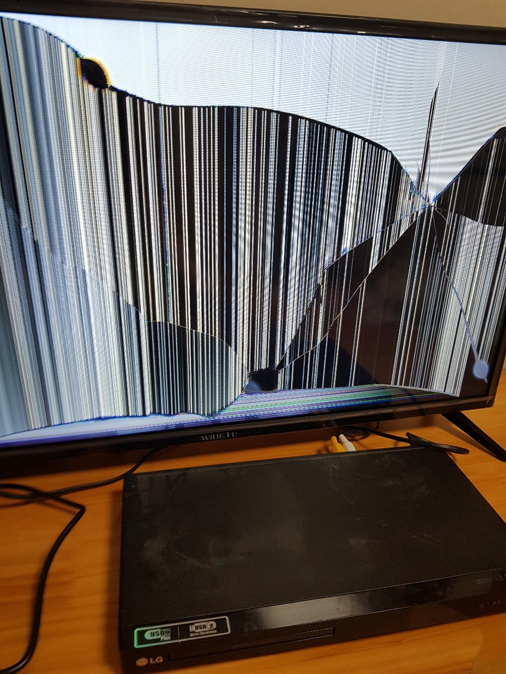 와이드뷰 HD ED TV