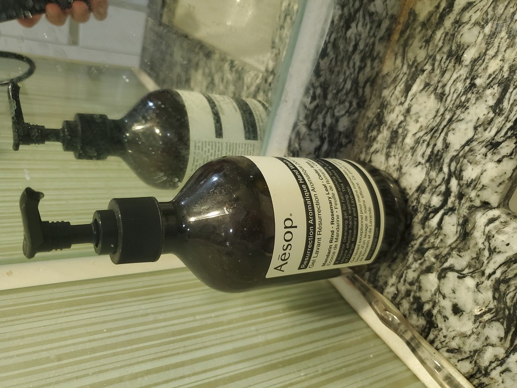 이솝 레저렉션 아로마틱 핸드 워시 리뷰후기