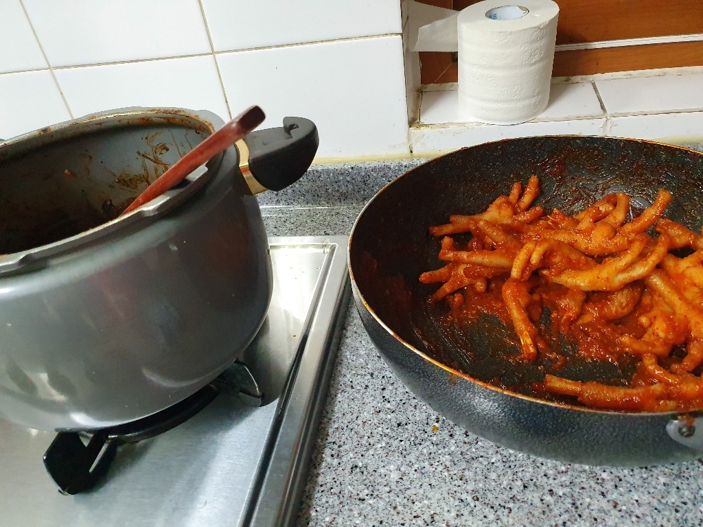 국내산 토종닭발 발톱제거 소포장 발톱있는 대용량 판매