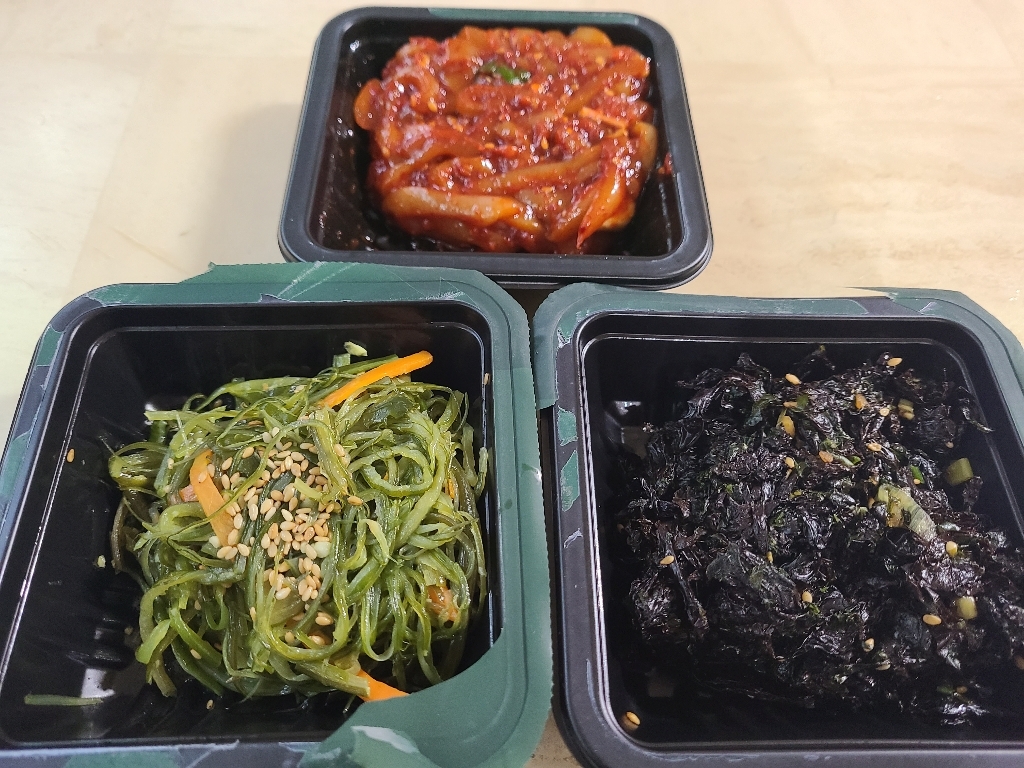 집반찬연구소 바다향 품은 반찬 3종 오징어젓 미역줄기볶음 파래김무침