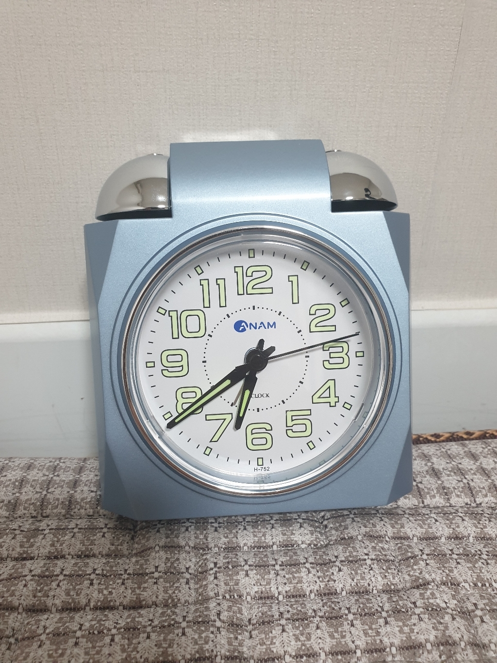 아남 트윈벨 시끄러운 무소음 탁상 알람시계 H752