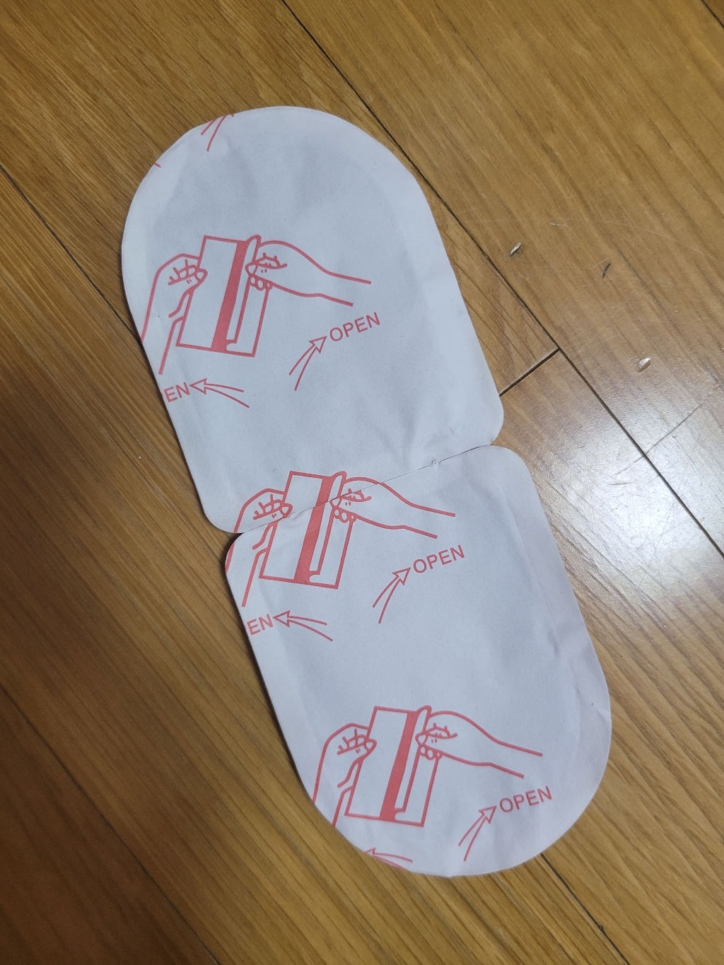 지티핫 2022년 캠핑용 붙이는 핫 30개 50개 100개 배 발 발바닥 에 군 군인 군대 어린이 휴대 용 손난로 미니 대 파스 형