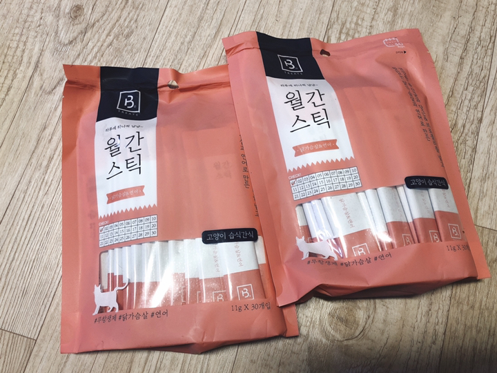 브리더랩 하루에 하나씩 월간스틱 고양이 간식 리뷰후기