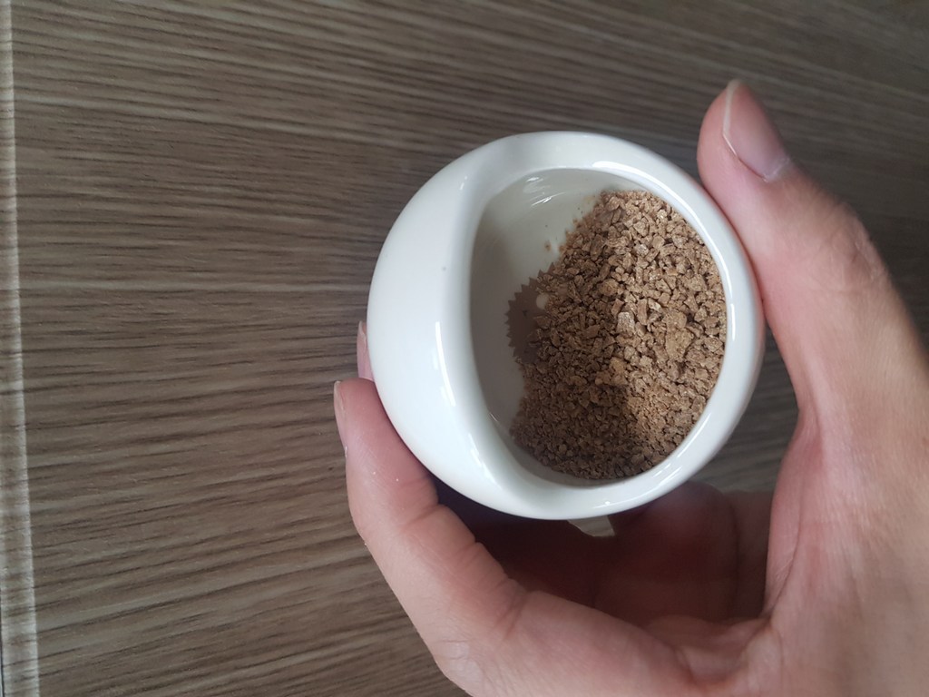 도치퀸 캐릭터 도자기 식기 2종