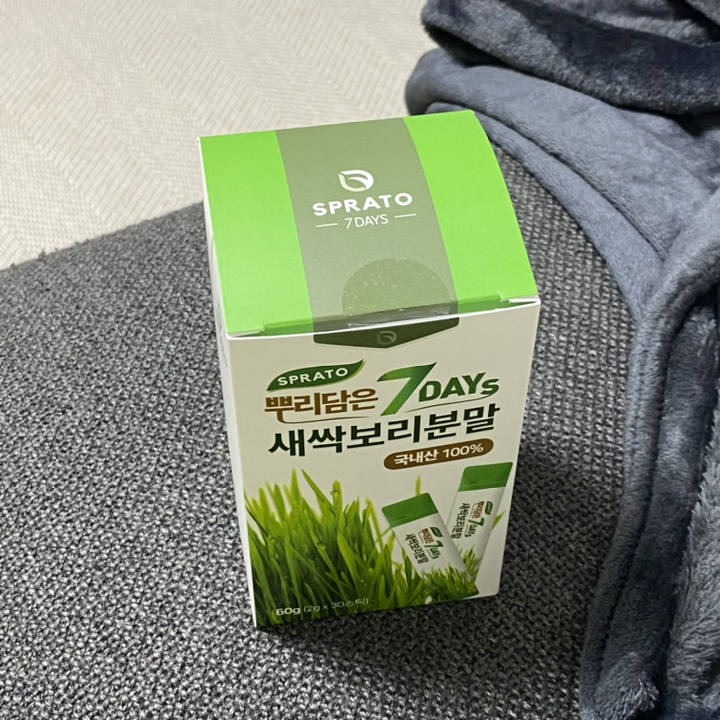 주성 스프라토 종자부터 국내산 무농약 A 친환경 인증 뿌리 영양 담은 7days 새싹보리 분말 순수 어린잎 가루 에어분쇄 스틱 30포