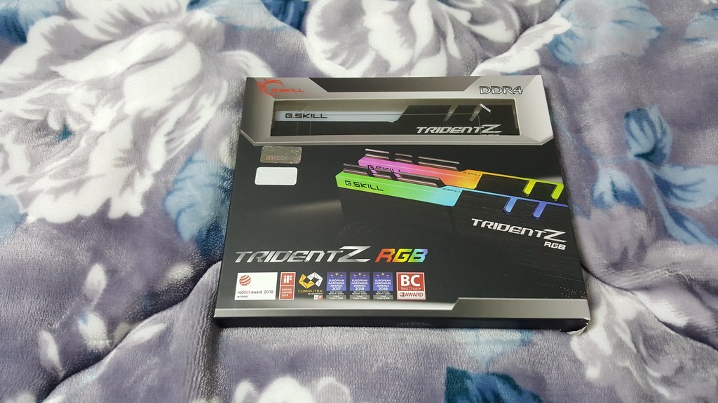 지스킬 DDR4 C4-25600 C16 TRIDENT Z RB B 데스크탑용 랩
