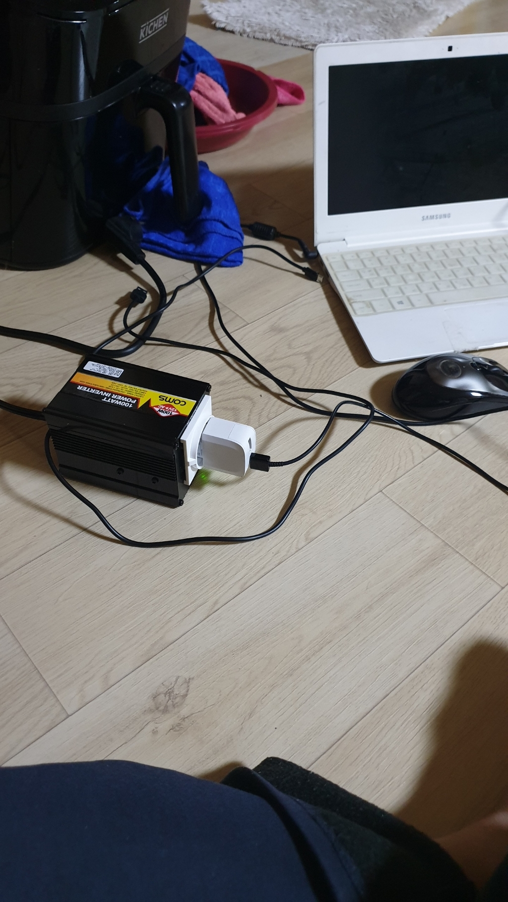 자동차 차량용 시거잭 220V 변환 12V 인버터 DC TO AC 가정용 전기 시가잭 전원 파워 변경