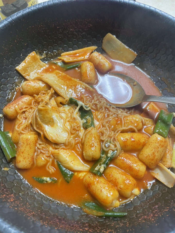 풀무원 랭떡 밀떡볶이 매운맛 2인분 (냉동) 리뷰 후기