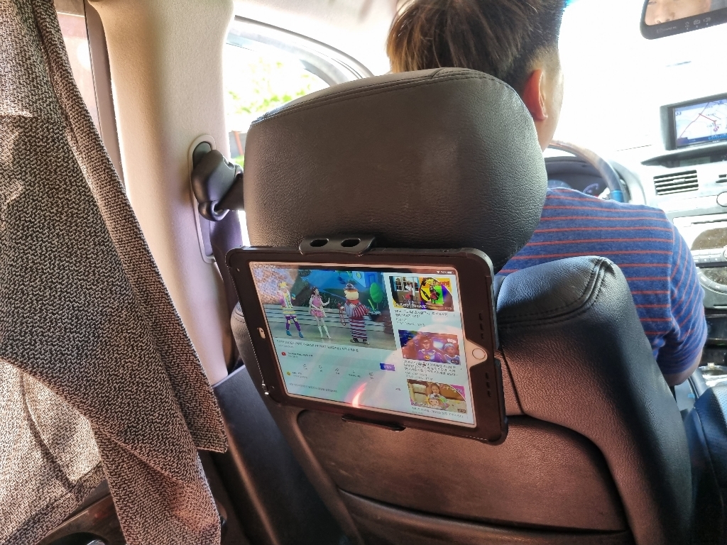 나오미 차량용 태블릿 헤드레스트 거치대 리뷰후기