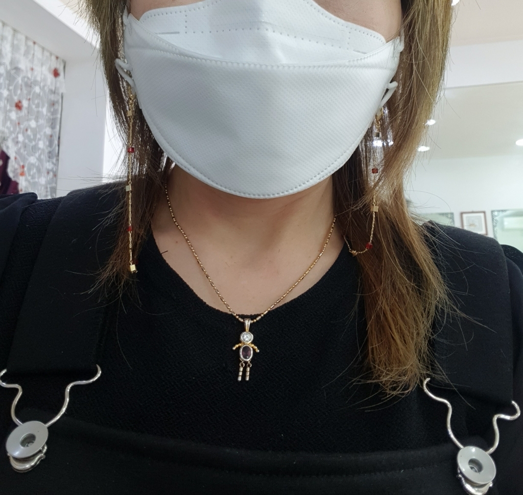 앨리스하우스 마스크목걸이체인 고급 컬러사각비즈 체인 여성 목걸이겸용 마스크목걸이[티피컴퍼니]