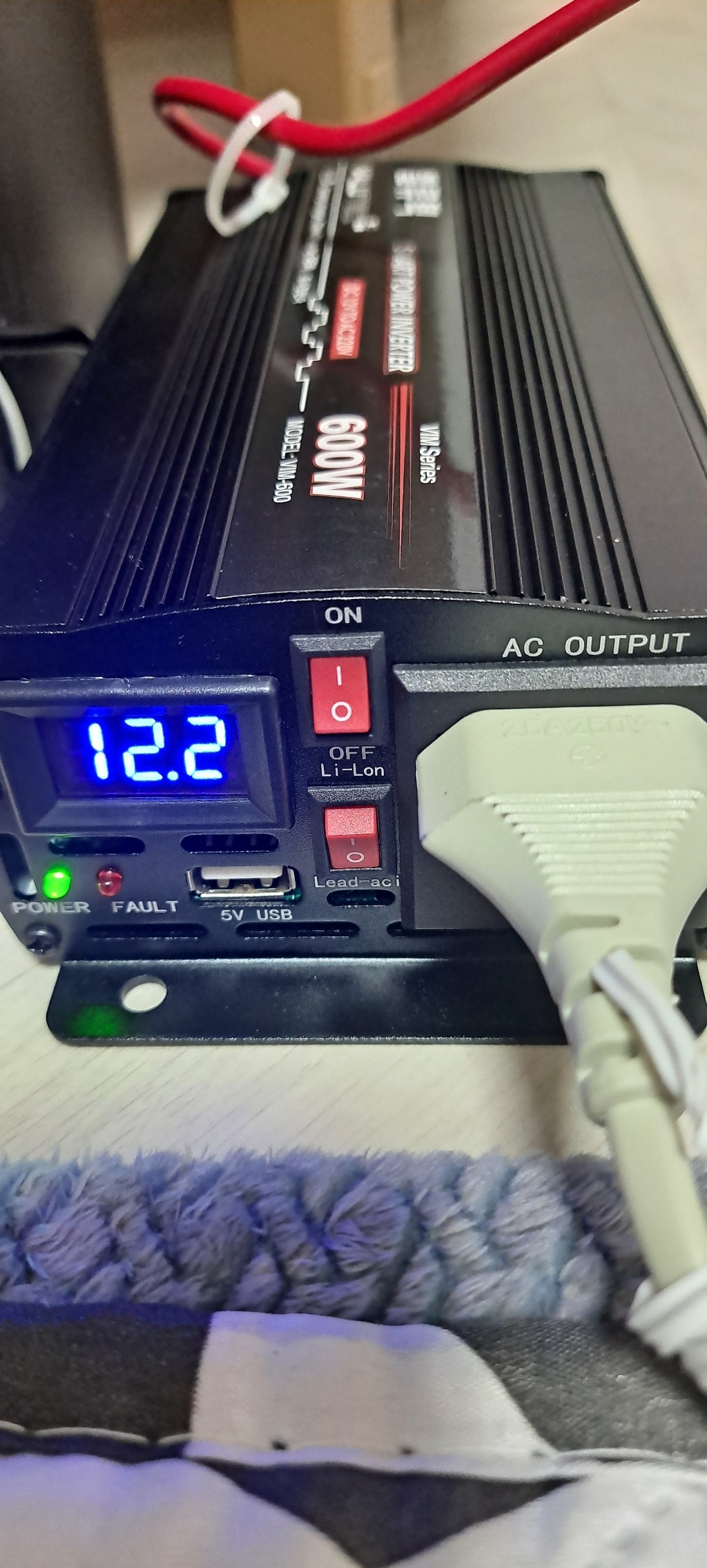 벨류텍 차량용 파워인버터 유사정현파 VI-600 12V