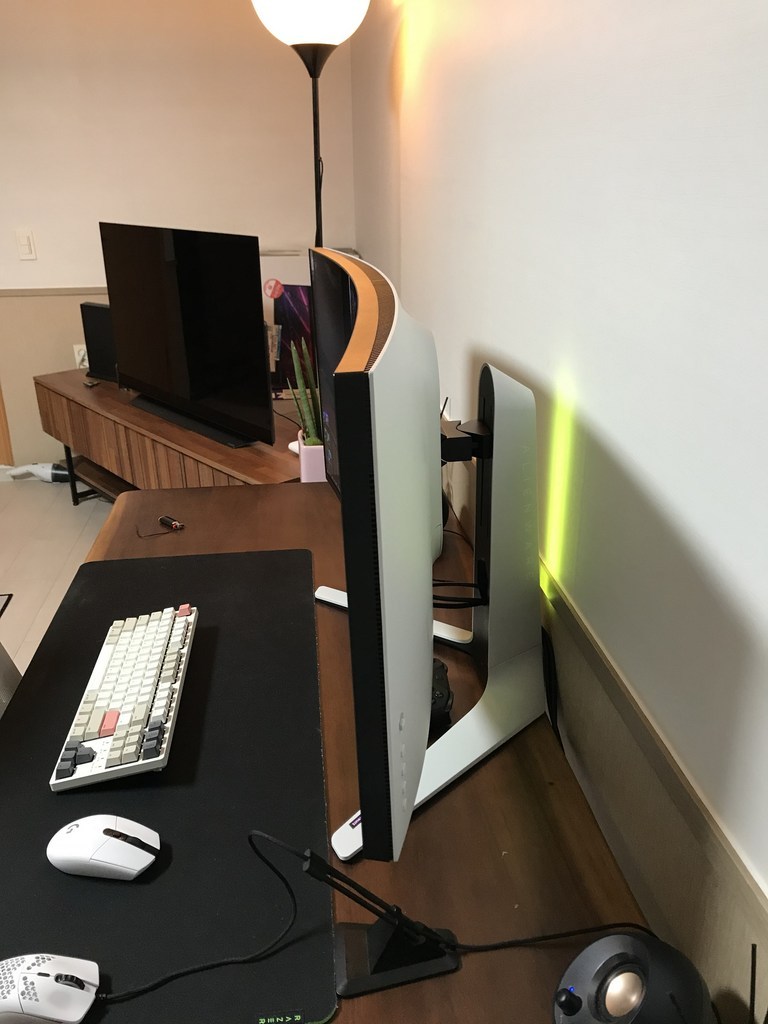 델 95 WQHD 에일리언웨어 38 커브드 게이밍 모니터