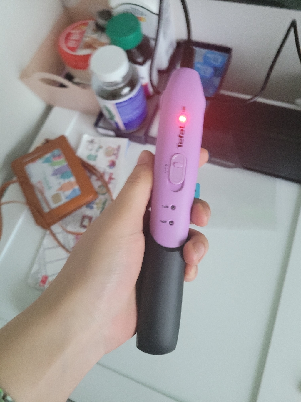 테팔 헤어스트레이트너 노마드 무선고데기 HS1310K0
