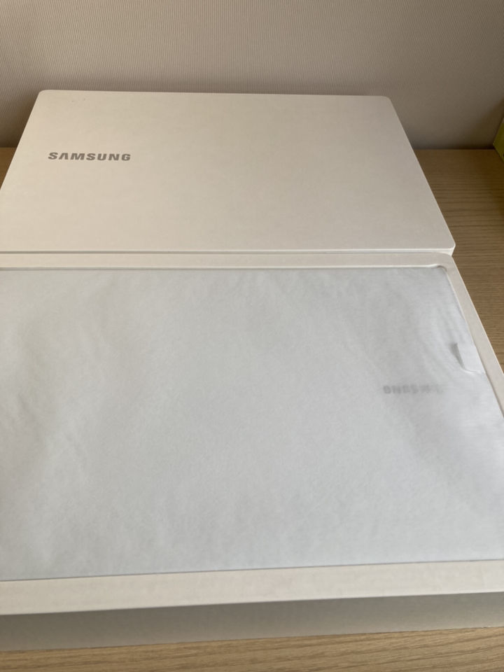 알럽스킨 갤럭시북 이온 15 NT950XCR / NT950XCJ 용 시력보 액정필름 외부보필름 2세트 부착액 리뷰후기