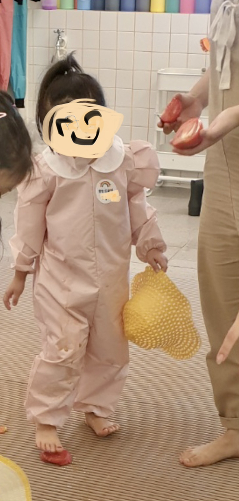 노르디코 킨더 전신 미술 가운