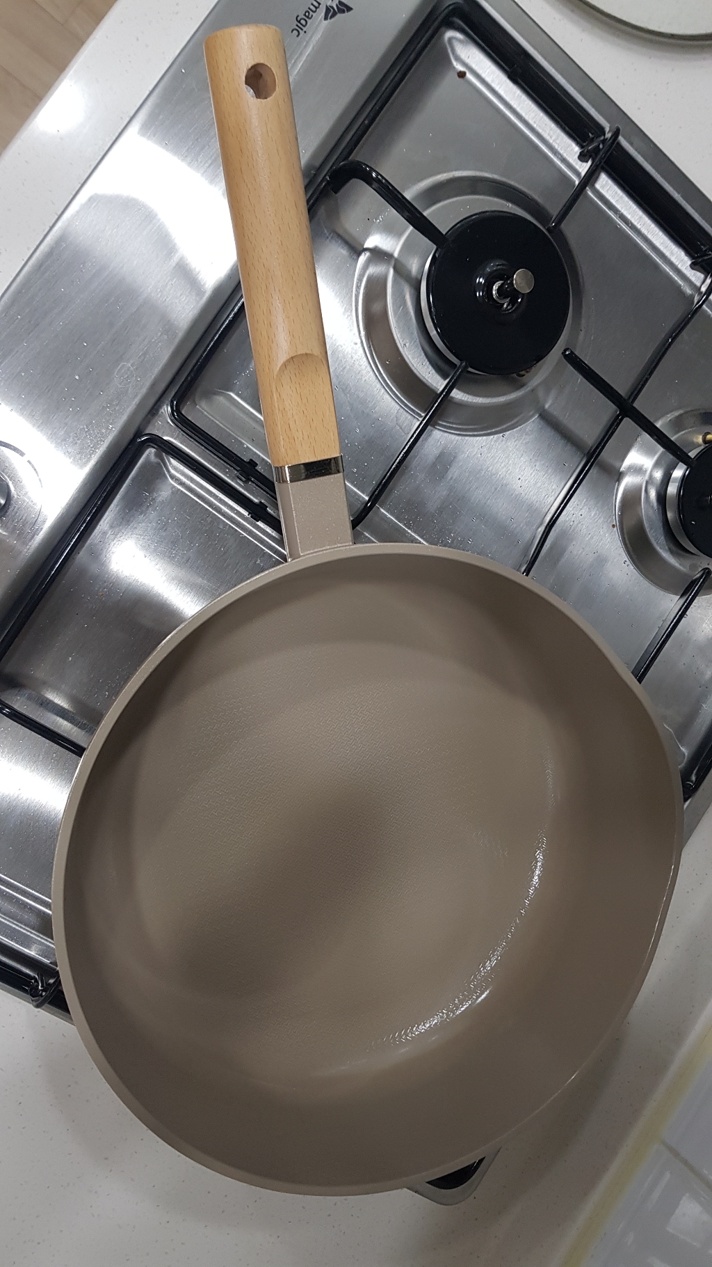 로이첸 IH 눌어붙지 않는 건강한 세라믹팬 궁중팬