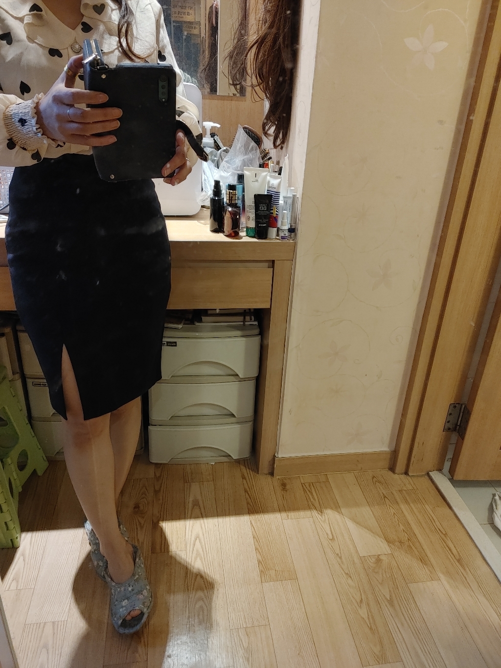 이푼아이 H라인 스판 옆트임 절개 펜슬 스커트