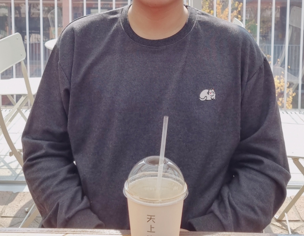 벤힛 식빵냥 자수 세미 오버핏 특양면 빅사이즈 맨투맨