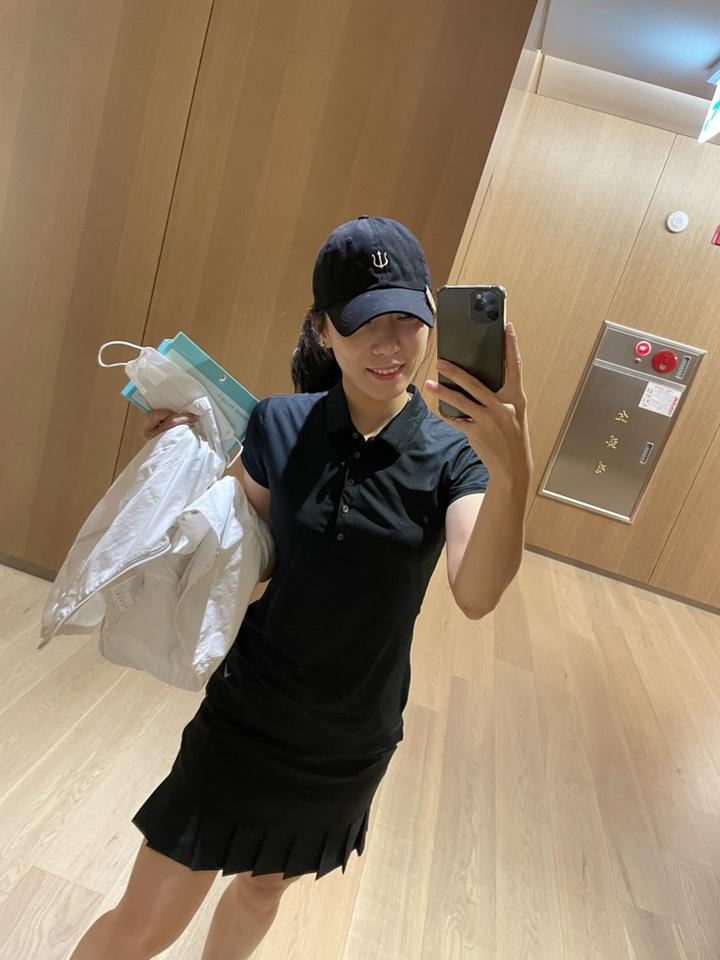여성 골프 웨어 치마 스커트 헬로버디