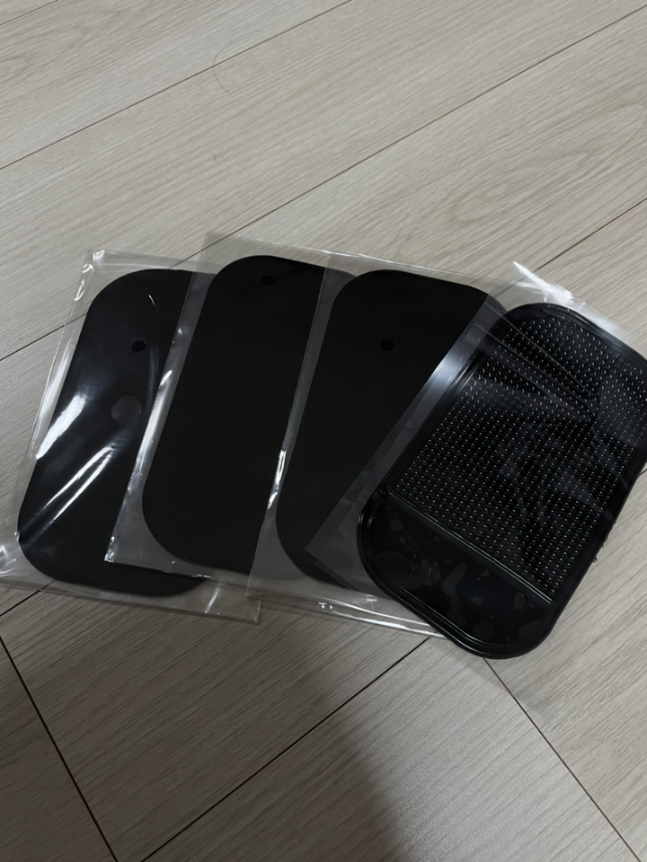 무로 카바이 차량용 간편부착 논슬립 반영구 멀티콘 패드