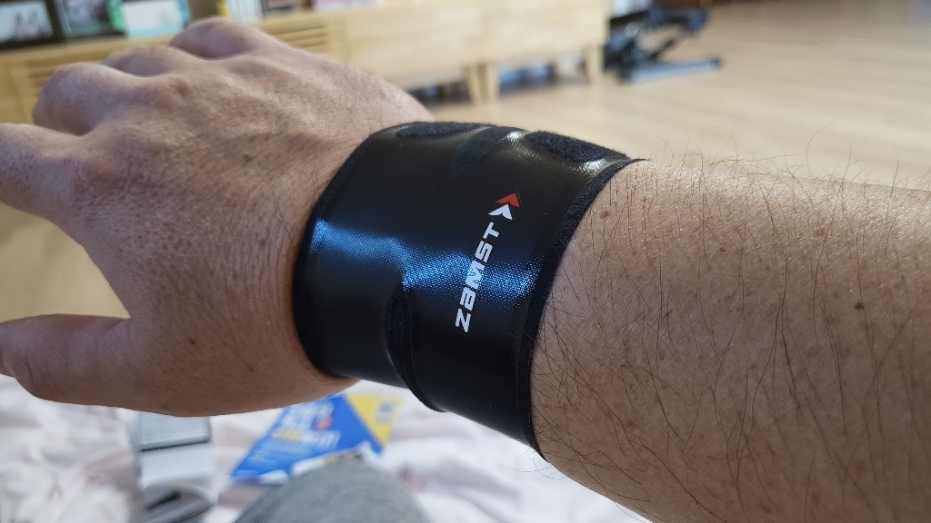 잠스트 FIISTA WRIST 손목보대