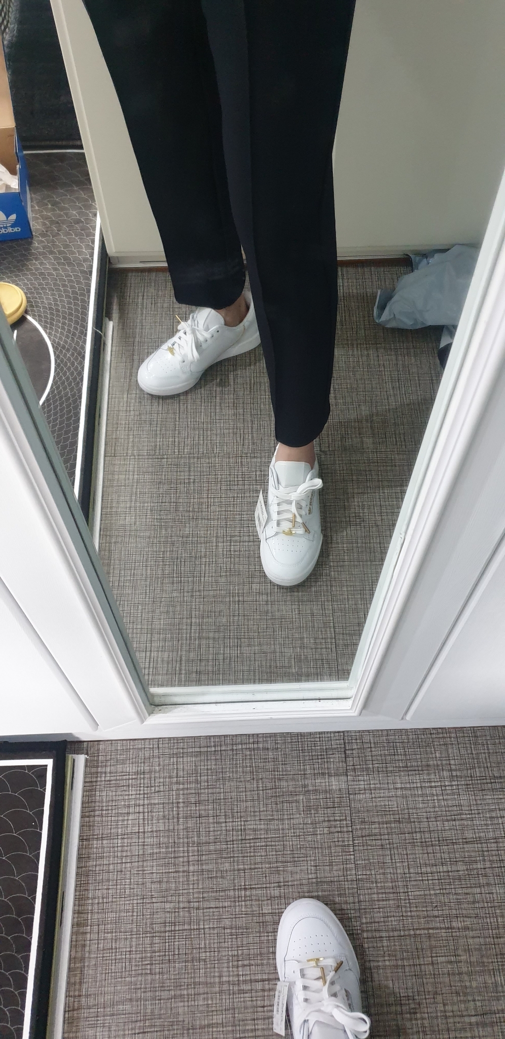 아디다스 컨티넨탈 80 여성 스니커즈 FU9980