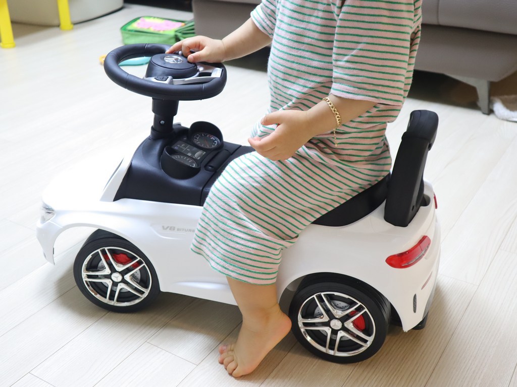 펀엔베이비 벤츠 A C63 붕붕카