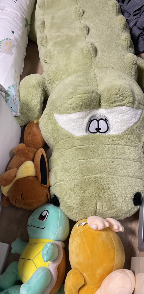 가팡 악어 바디필로우