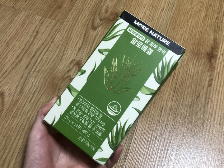 모어네이처 장 피부 면역 먹는 알로에겔 젤리스틱 14포 콜라겐 히알루론산 함유 식약처 인정 3중 기능성