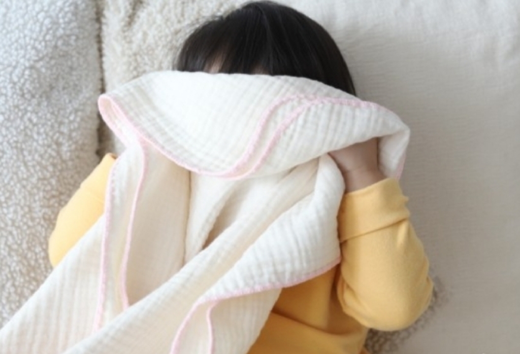 다우니 엑스퍼트 센서티브 섬유유연제 베이비파우더향 본품