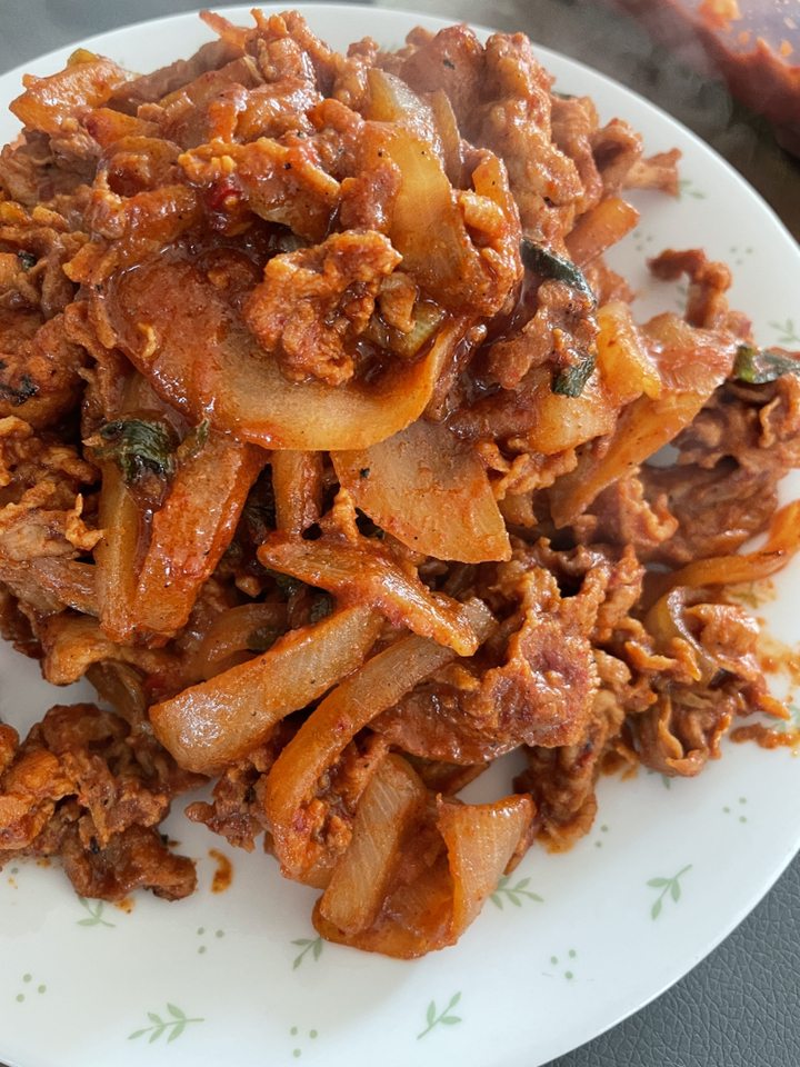 집반찬연구소 한돈 매콤 제육볶음 리뷰후기