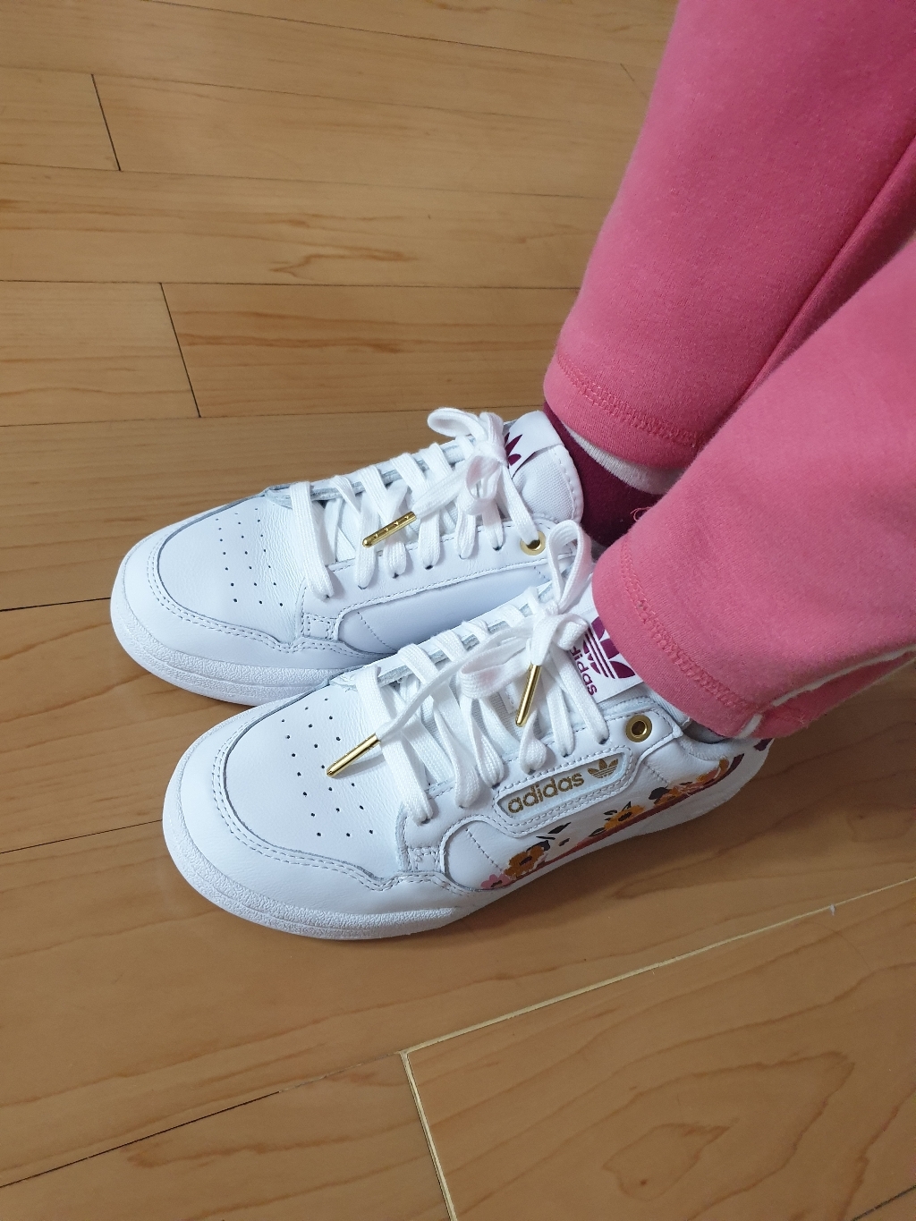 아디다스 컨티넨탈 80 여성 스니커즈 FW2536