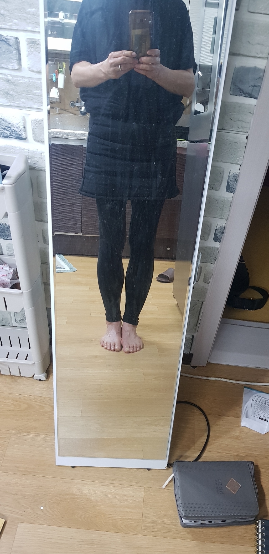 제이후 H라인 미니 기모 패딩 치마 레깅스