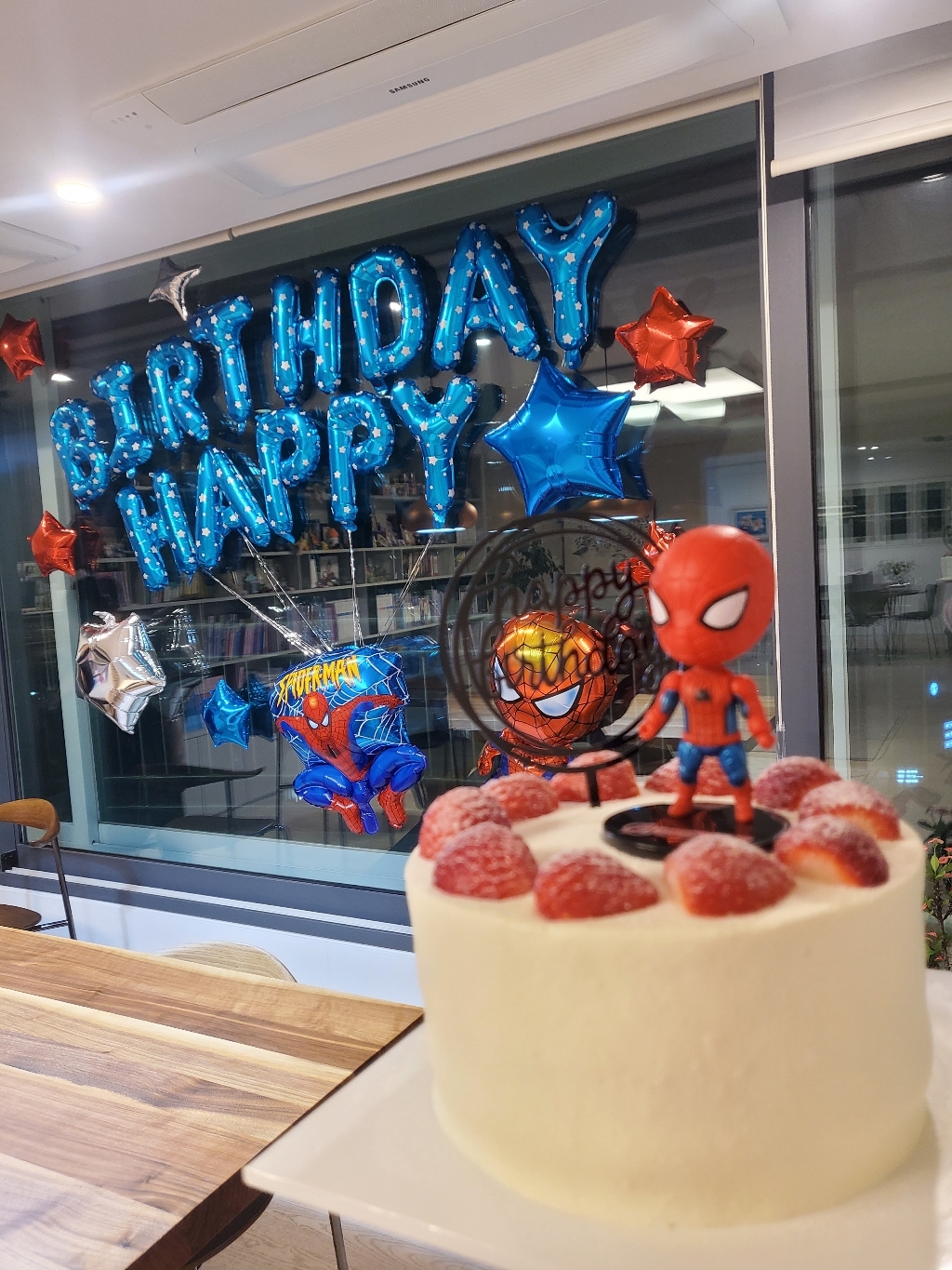 쁘아 아이언맨 스파이더맨 케이크 꾸미기 생일케이크 장식