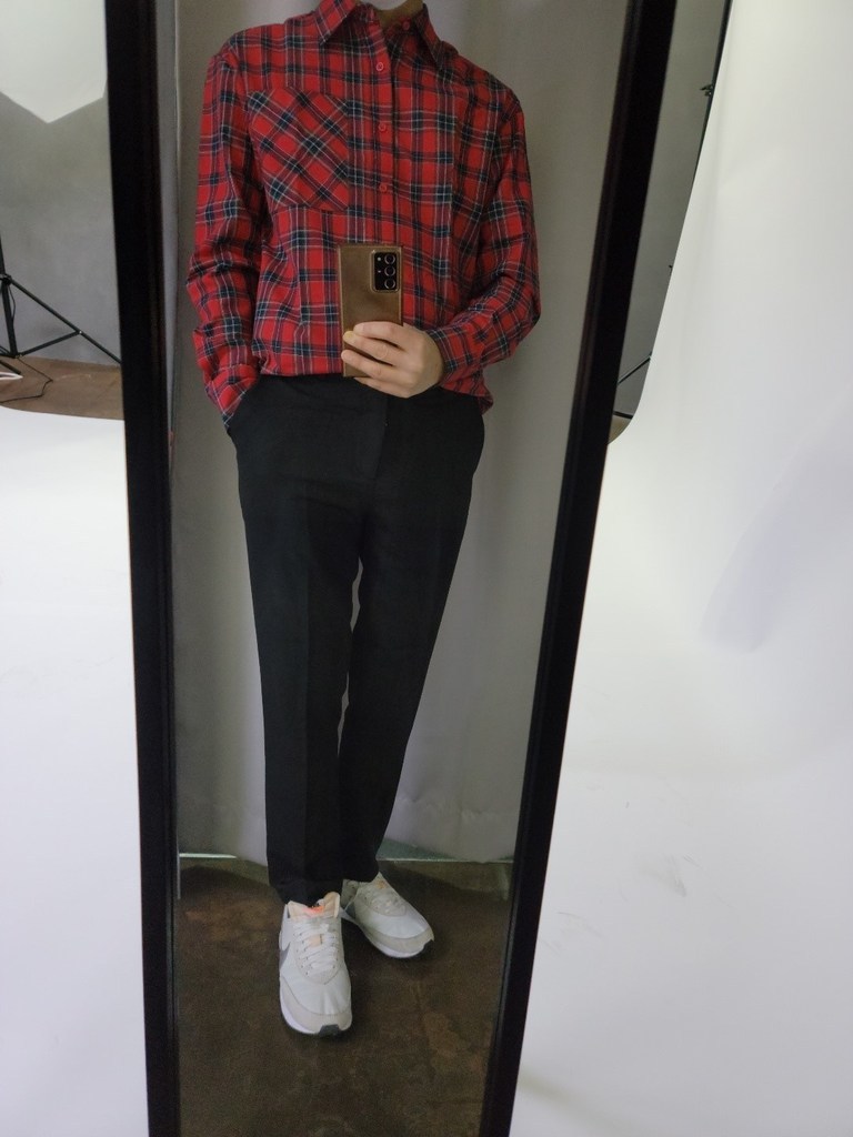 콘피아르 세미오버핏 타탄체크 카라셔츠 TC6101