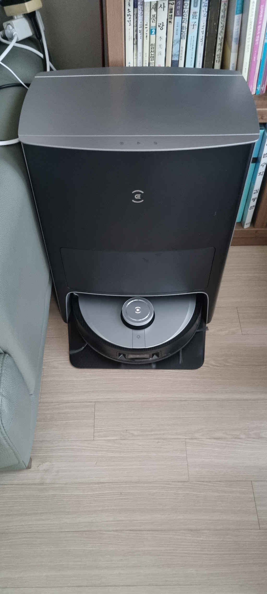 ECOVACS 자동 물걸레 세척 로봇청소기 X1 옴니