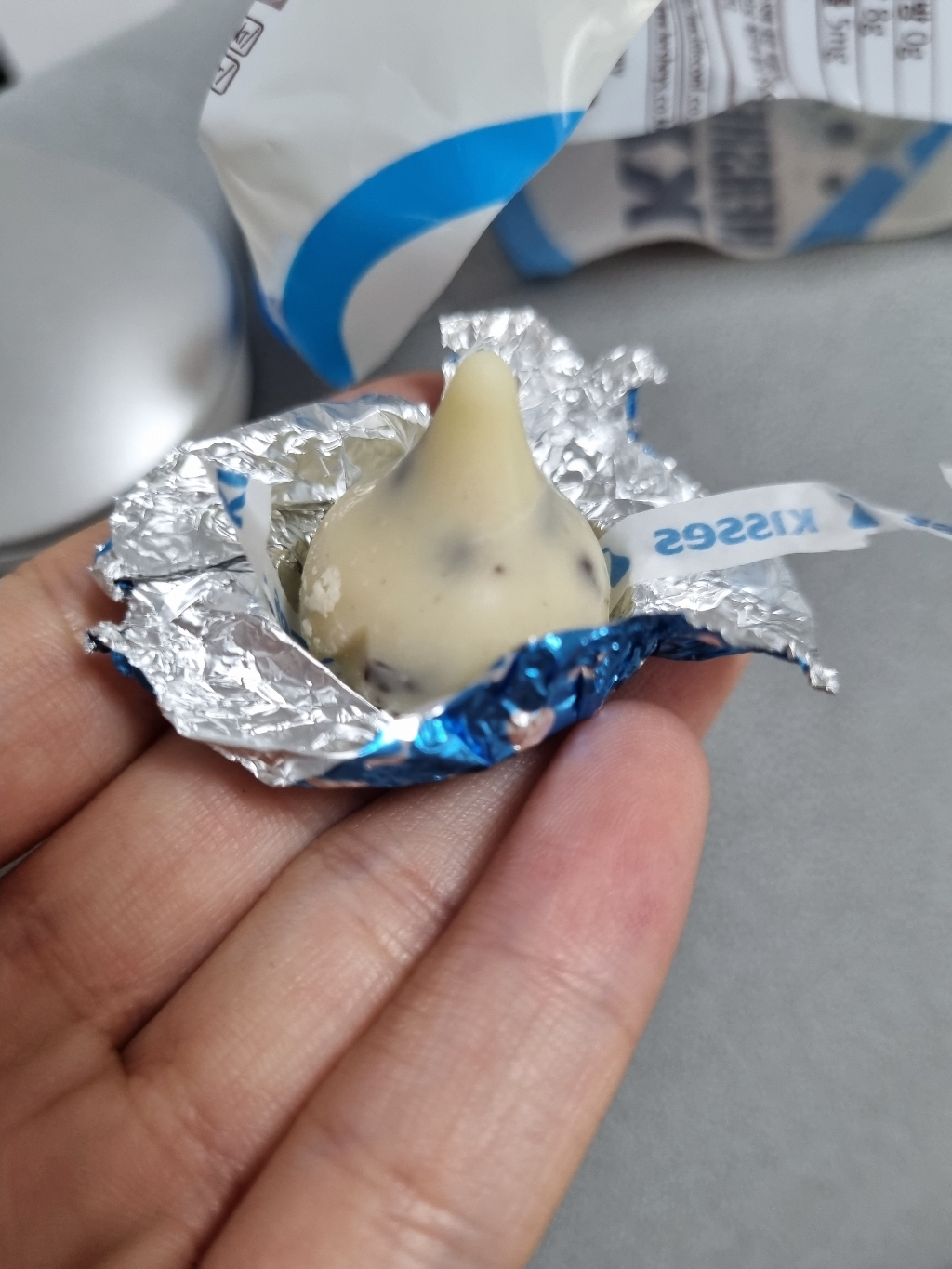 허쉬 키세스 쿠앤크크림