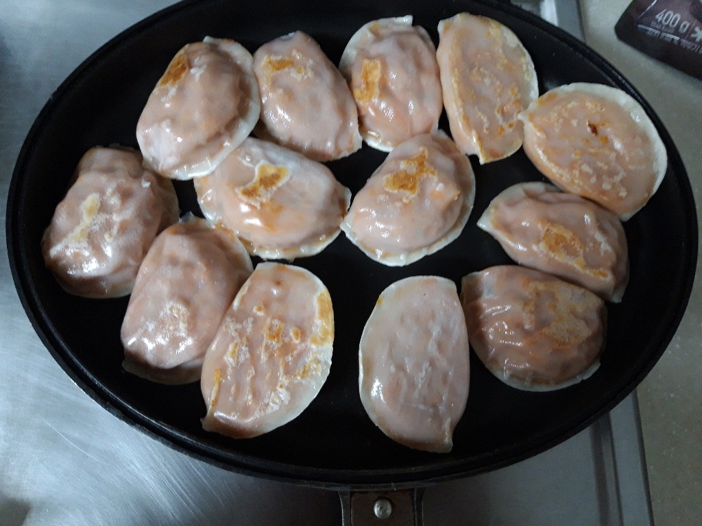 비비고 수제진한고기만두x2개수제김치만두x2개 리뷰 후기