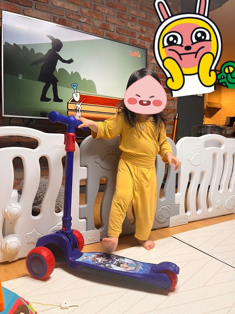 헬로카봇 어린이용 폴딩 킥보드