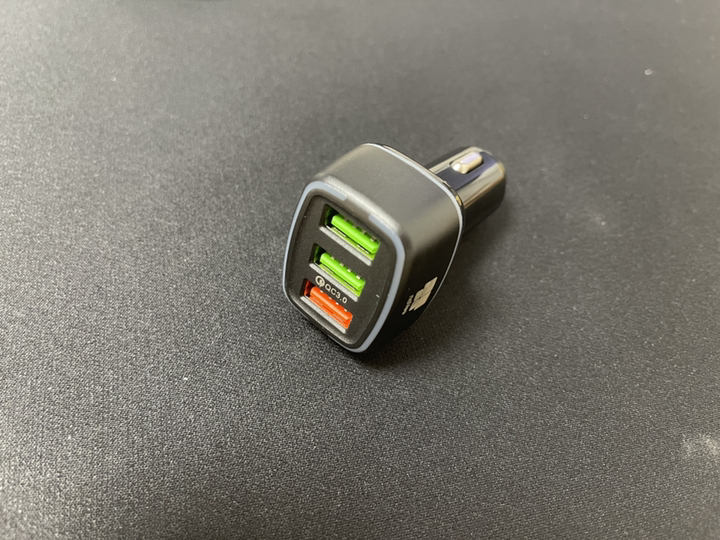 차량용 3포트 고급형 초고속충전기 시거잭 18W USB 시거젝 충전기 퀵차지
