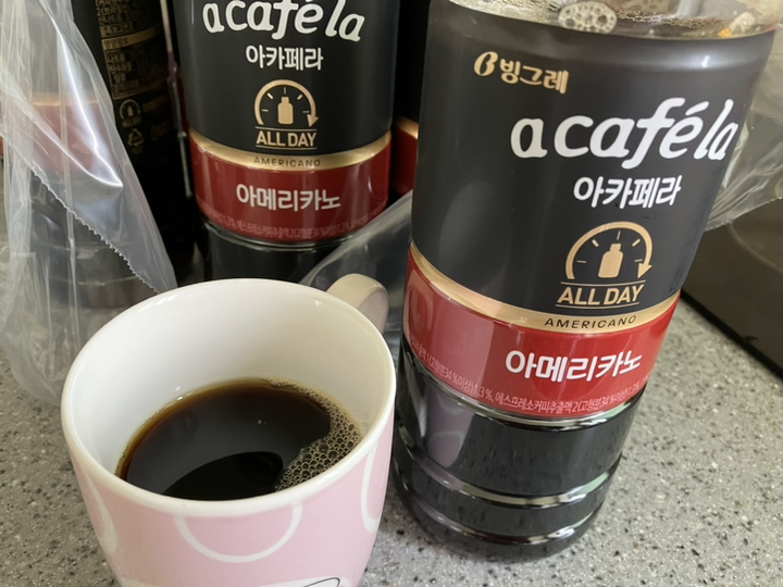 아카페라 올데이 아메리카노