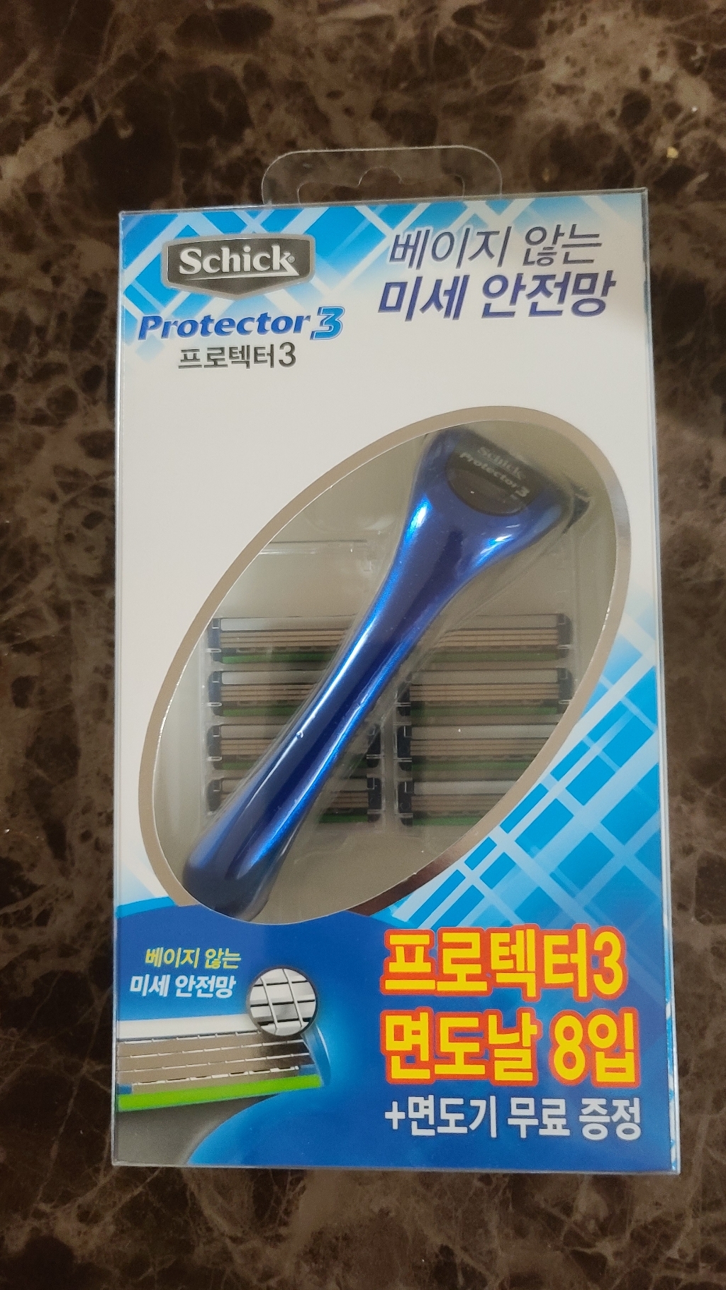 쉬크 프로텍터3 면도날 8입+면도기